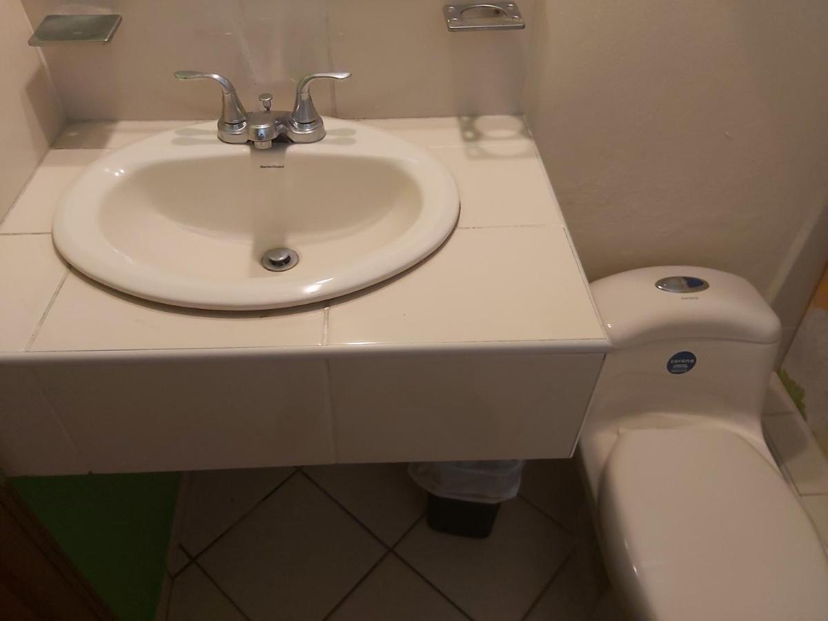 Mados Hotel Guanacaste Choluteca Bilik gambar